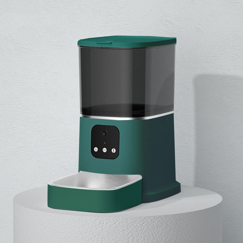 Automatic smart feeder with voice recorder